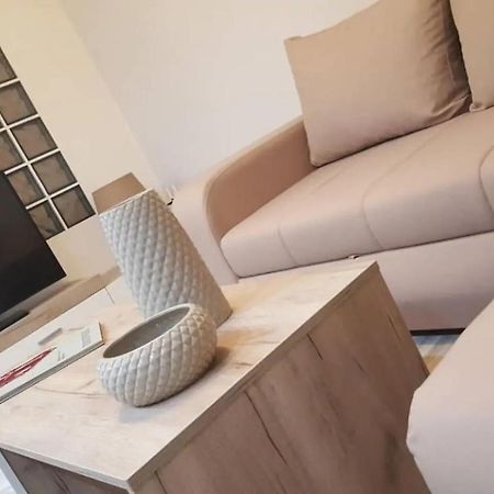 Downtown City Apartment Salonicco Esterno foto