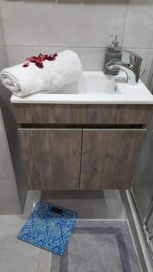 Downtown City Apartment Salonicco Esterno foto