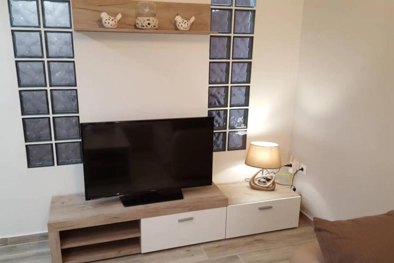 Downtown City Apartment Salonicco Esterno foto