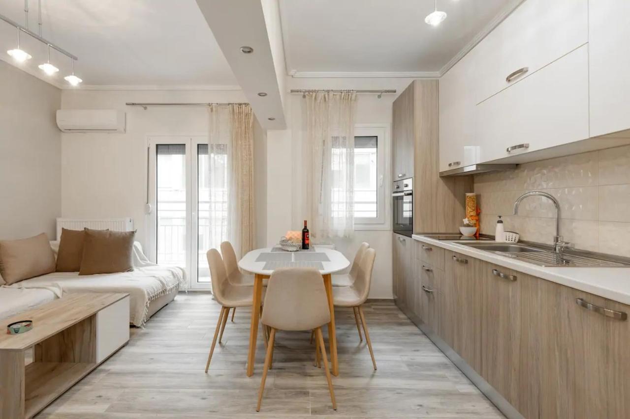 Downtown City Apartment Salonicco Esterno foto