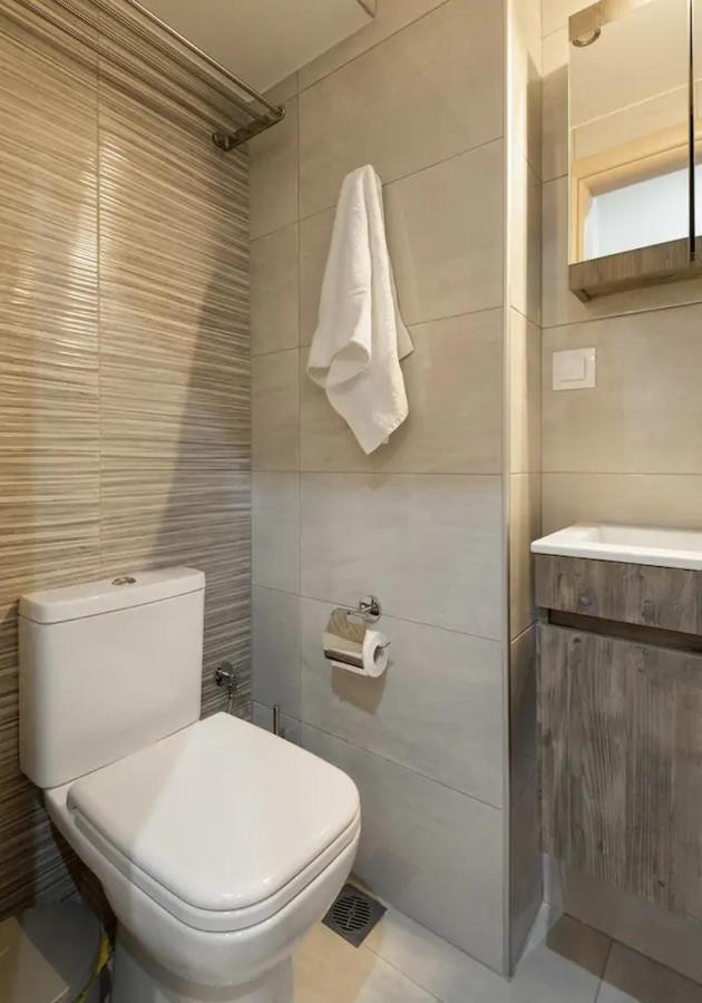 Downtown City Apartment Salonicco Esterno foto