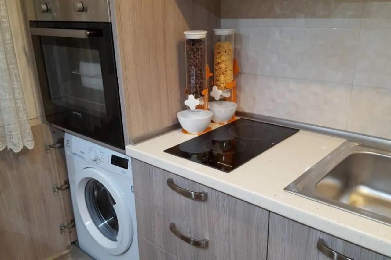 Downtown City Apartment Salonicco Esterno foto